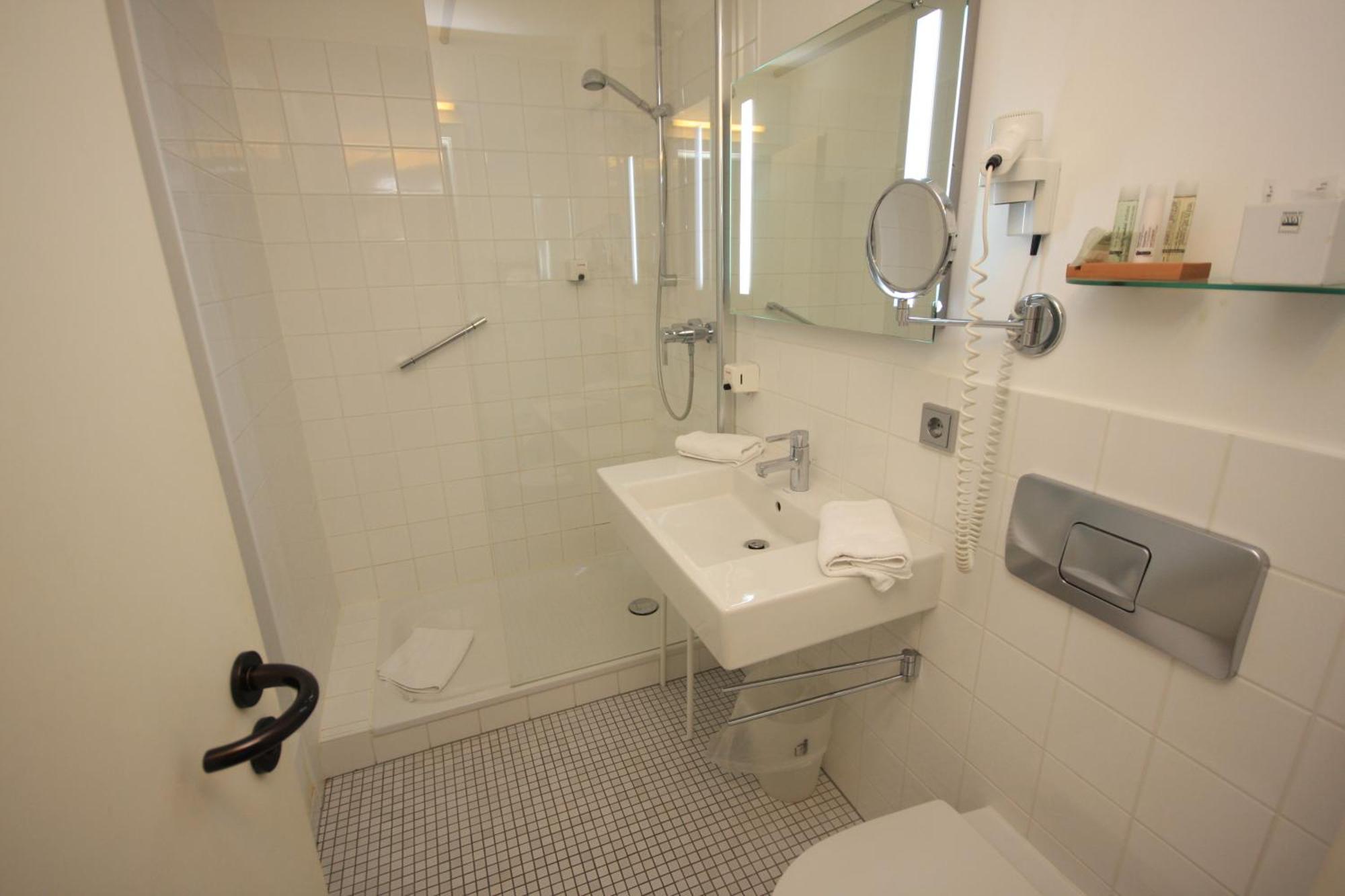 Hotel Am Main Veitshochheim Room photo